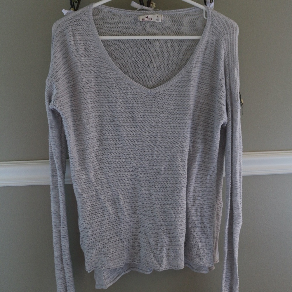 Light grey sweater